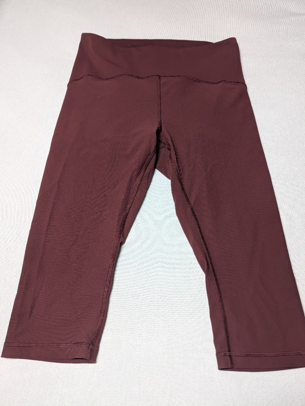 Lululemon Ribbed Contoured High-Rise 17" Cropped Leggings - Size 10